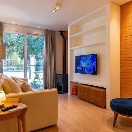 Rosa Edificio Bellagio Canela Com Infraestrutura Completa Lägenhet Exteriör bild