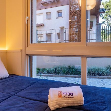 Rosa Edificio Bellagio Canela Com Infraestrutura Completa Lägenhet Exteriör bild