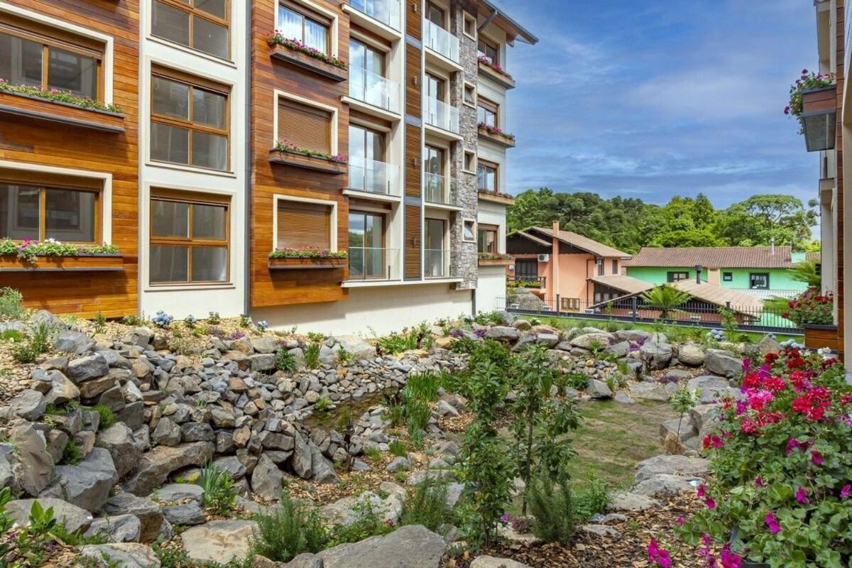 Rosa Edificio Bellagio Canela Com Infraestrutura Completa Lägenhet Exteriör bild