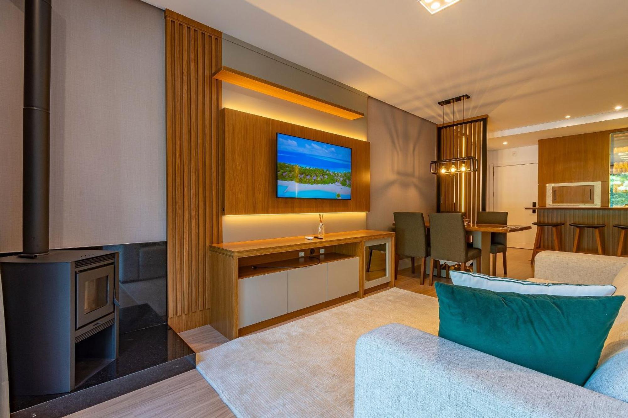Rosa Edificio Bellagio Canela Com Infraestrutura Completa Lägenhet Exteriör bild