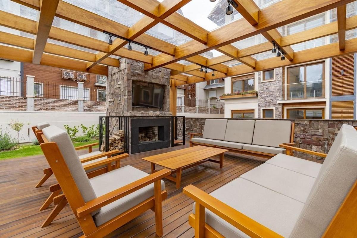 Rosa Edificio Bellagio Canela Com Infraestrutura Completa Lägenhet Exteriör bild