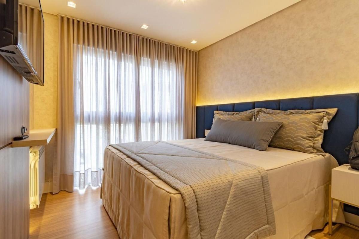 Rosa Edificio Bellagio Canela Com Infraestrutura Completa Lägenhet Exteriör bild