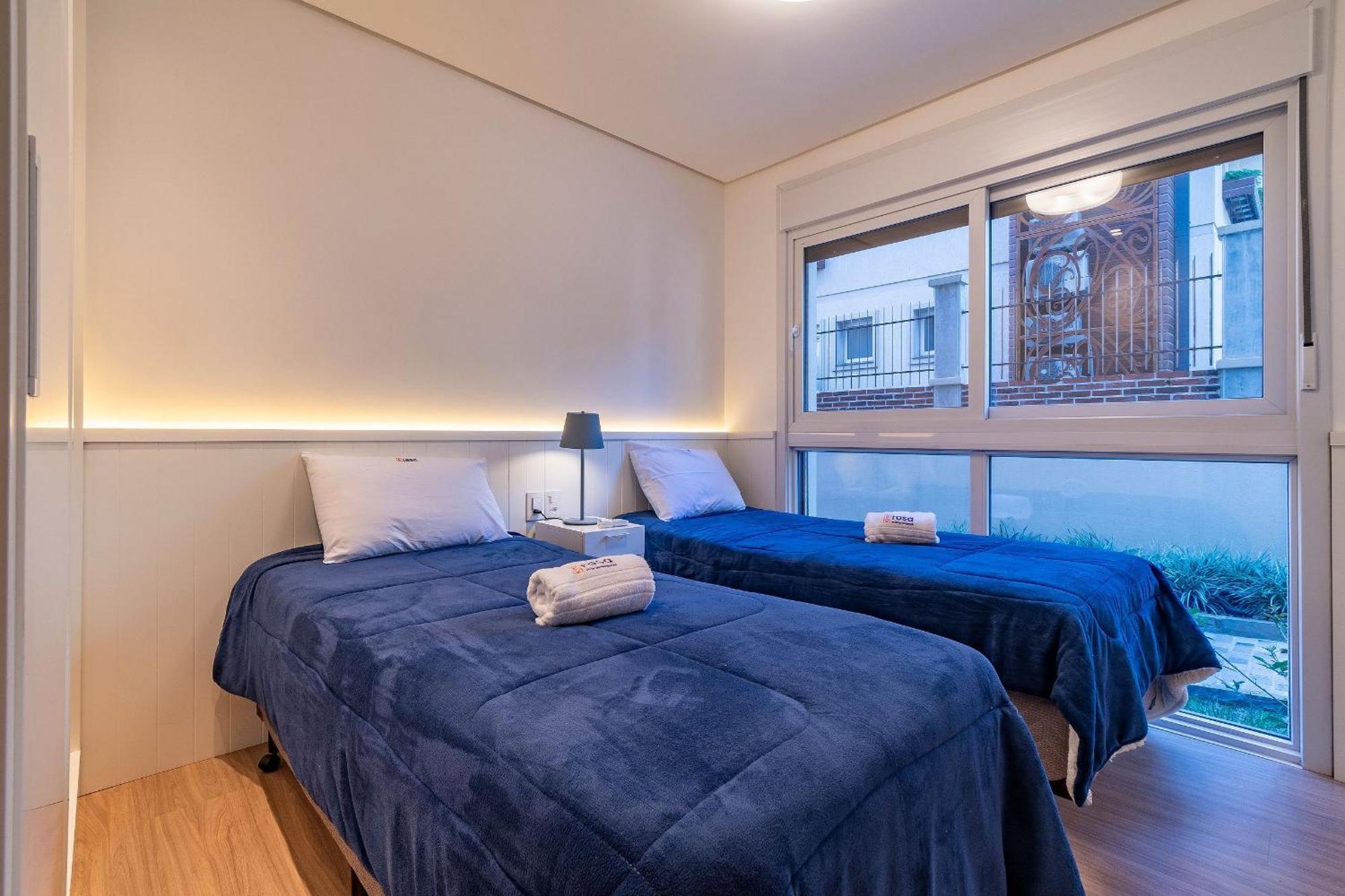 Rosa Edificio Bellagio Canela Com Infraestrutura Completa Lägenhet Exteriör bild